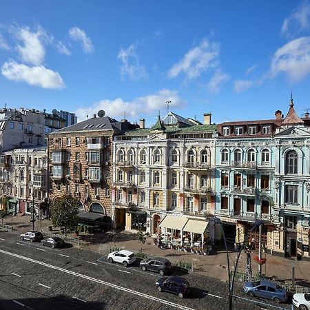 Apartment Near Lva Tolstoho Square Kijev Kültér fotó